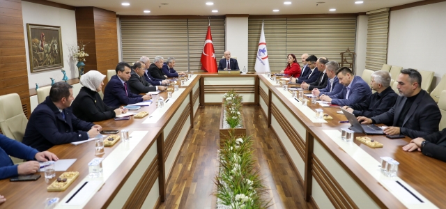 Başkan Özlü, İski Nezdinde Girişimlere Başladı