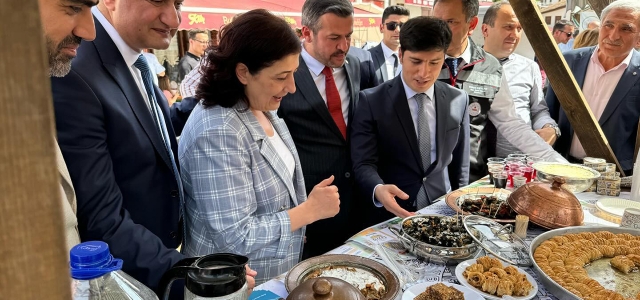 Belediye Başkanı Özkan Çetinkaya Türk Mutfağı Haftası Etkinliklerine Katıldı