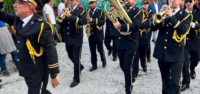 Beypazarı’nda Bolu Belediye Bandosu rüzgârı esti