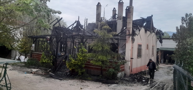 Bolu'da evde çıkan yangın itfaiye tarafından söndürüldü