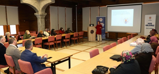 Büyükşehir’den yaşlılara “obezite” semineri