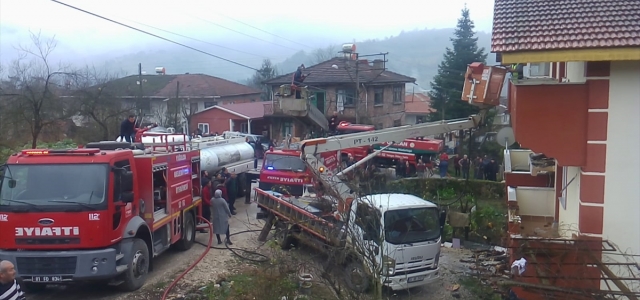 Düzce'de çatı yangını