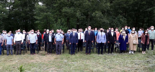 Eski milli güreşçi Vehbi Akdağ, Tokat'taki kabri başında anıldı