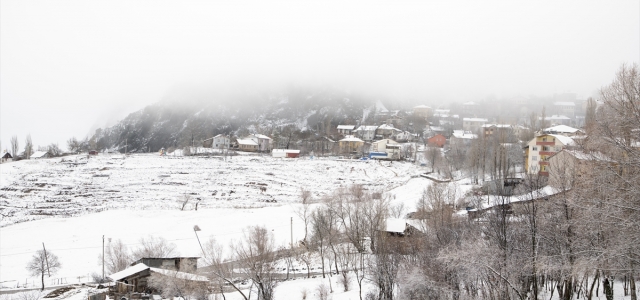 Giresun ve Rize'de kar nedeniyle 42 köy yolu ulaşıma kapandı