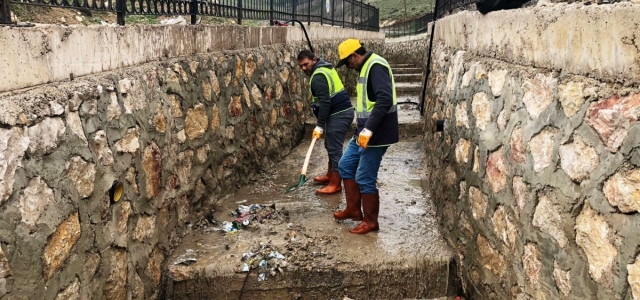 Mazgallarda temizlik çalışması yapıldı