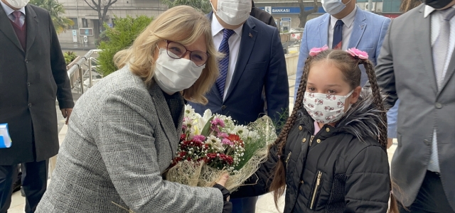 Milli Eğitim Bakan Yardımcısı Aşkar, Zonguldak Valisi Tutulmaz'ı ziyaret etti