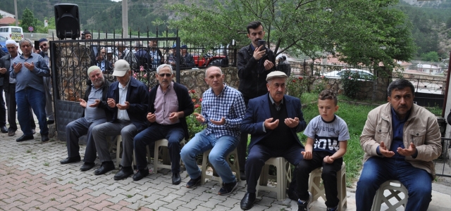 Mudurnu'da hacı adayları dualarla kutsal topraklara uğurlandı