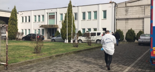 Samsun'da halatı kopan vinç kolunun altında kalan işçi öldü