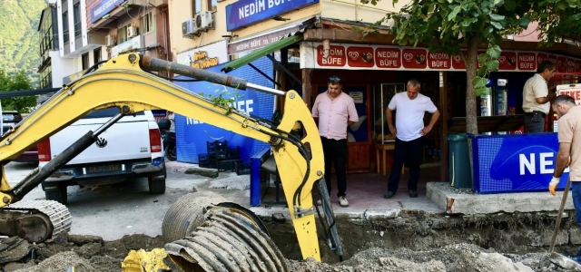 Su baskınlarının ardından başlatılan çalışmalar yerinde incelendi