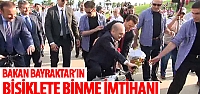 Bakan Bayraktar'ın bisiklete binme mücadelesi