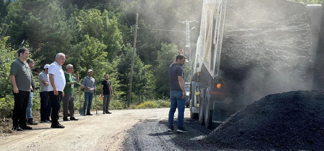 Yol tamirat ve tadilat çalışmalarına hız kesmeden devam ediliyor