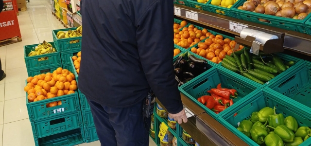 Zabıta Ekipleri market, bakkal ve manavlarda denetim gerçekleştirdi